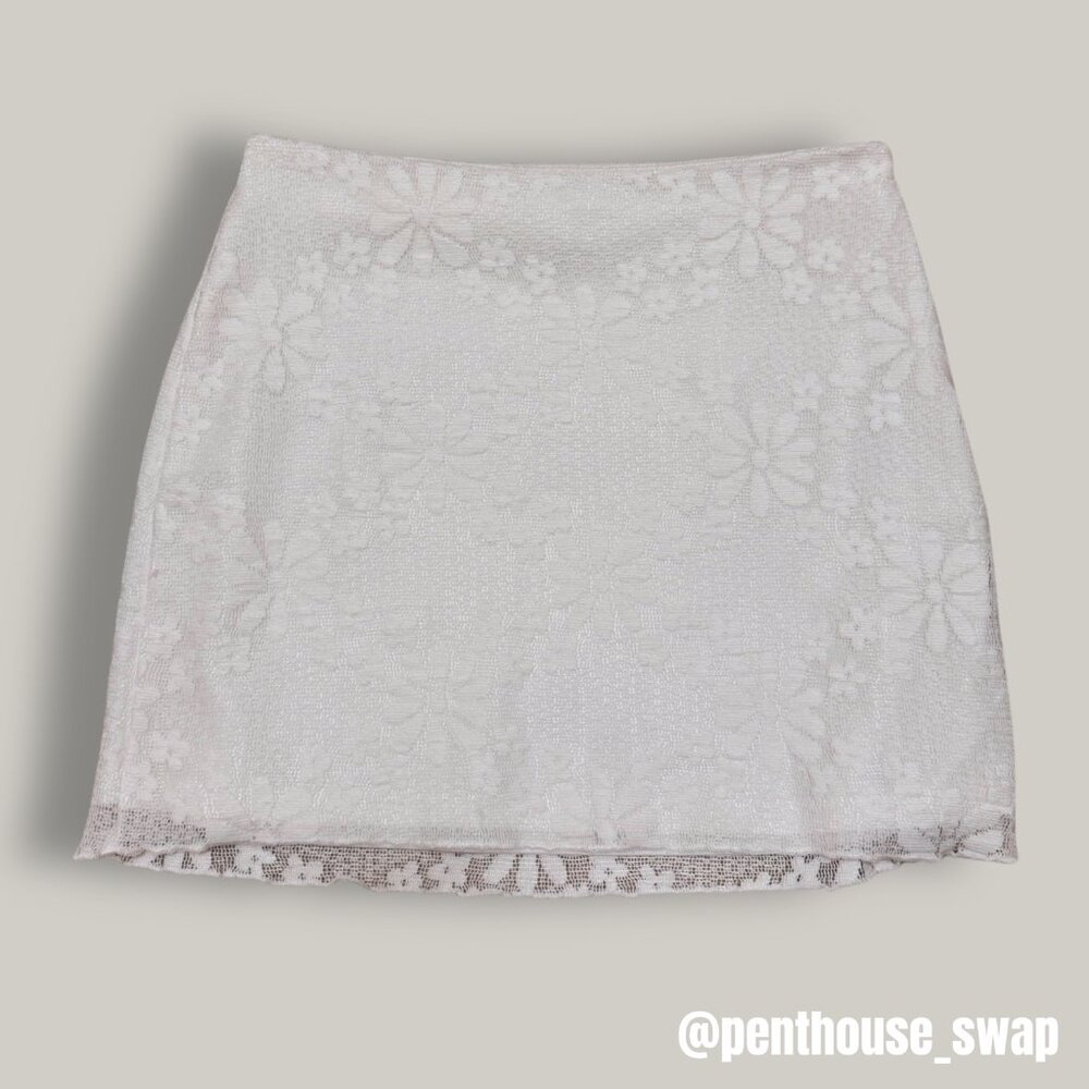 White Lace Flower Mini Skirt, Size S